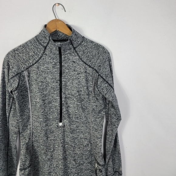 Athleta size Small Women's Pullover - Picture 4 of 7